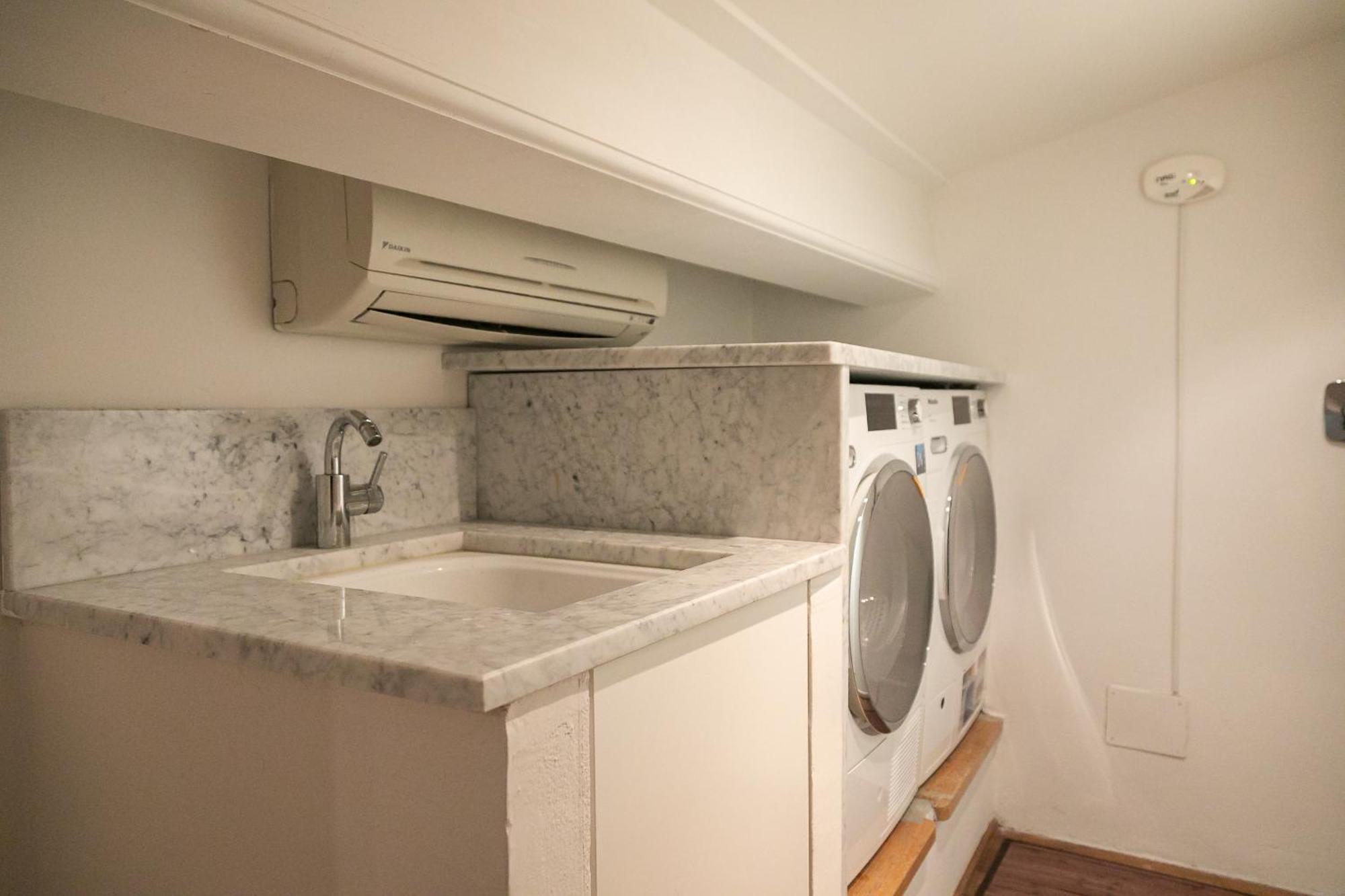 Borgo Tegolaio Terrace Apartment Флоренция Екстериор снимка